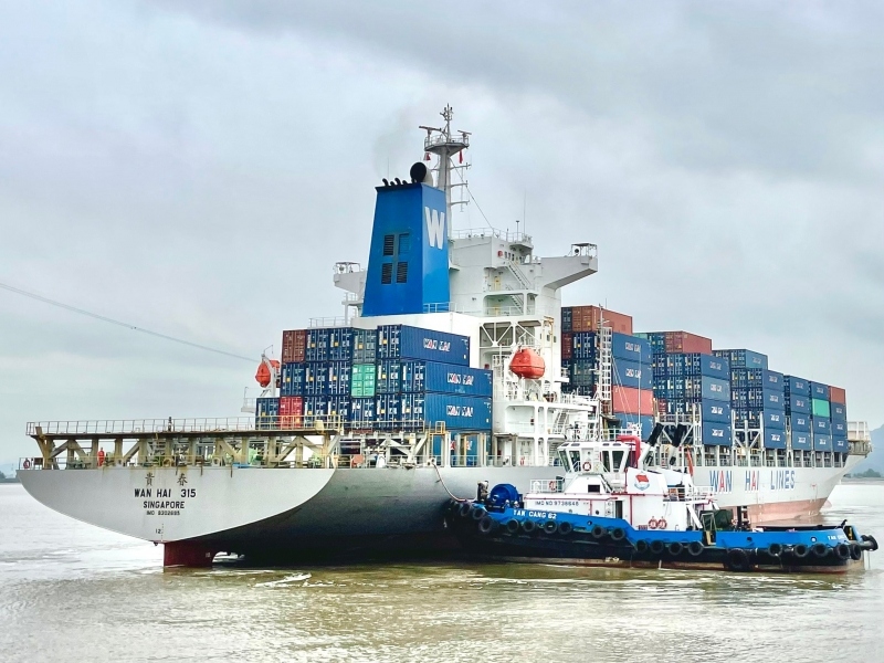 Cảng container Quốc tế Tân Cảng Hải Phòng đón tuyến dịch vụ mới chào Tết Nhâm Dần